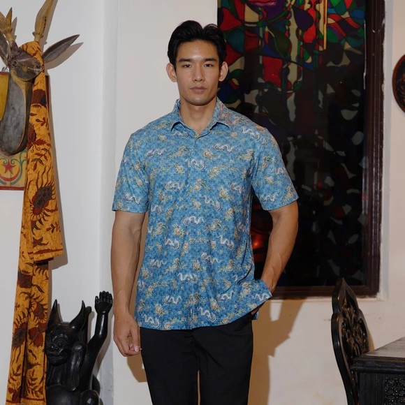 Luxury Performance Batik Shirt for Mens - Picture 6 of 8